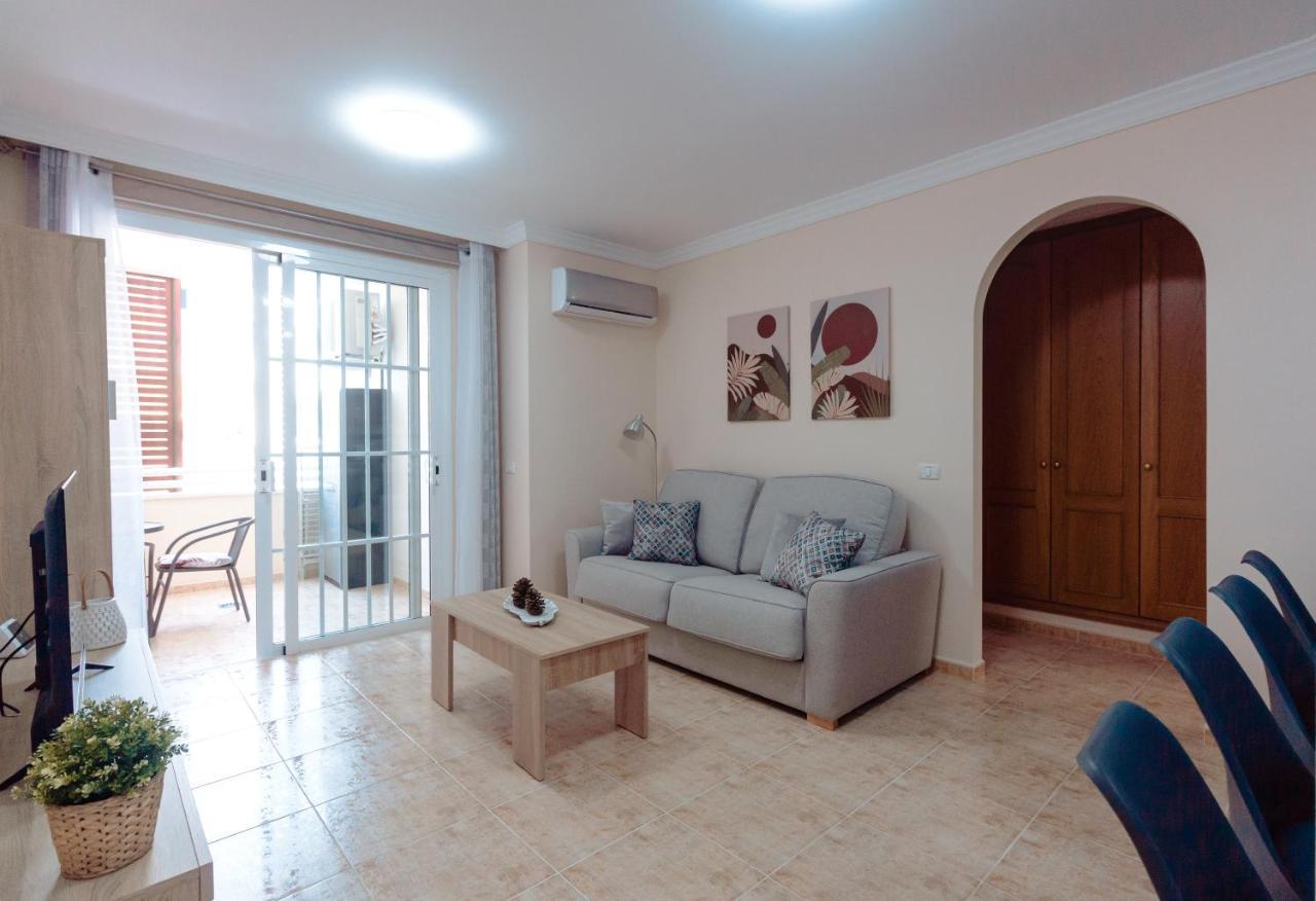 Apto Ache, Acogedor Apartamento De 66 M Con Terraza, Aire Acondicionado Y Parking Privado Gratuito Apartment Los Abrigos Exterior photo